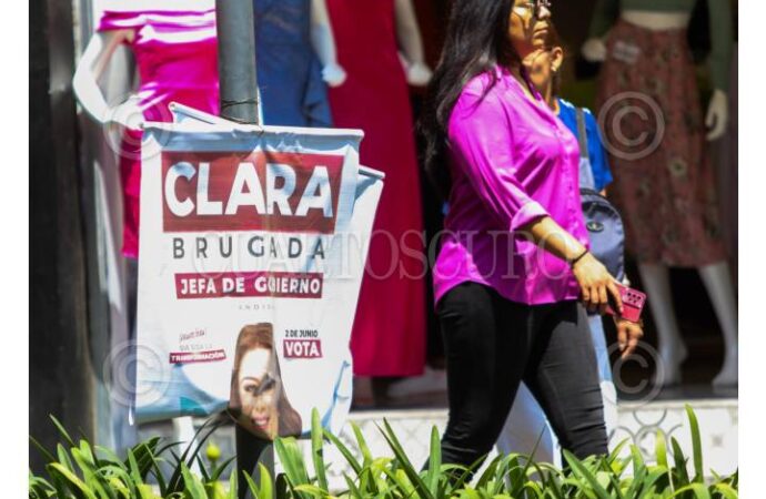 Basura electoral enmarca la campaña de Clara Brugada