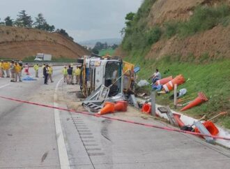 Tráiler deja 3 muertos y 6 lesionados,  embiste a trabajadores de Capufe en la México-Puebla