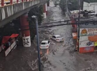 Tultitlán, Coacalco y Ecatepec, nuevamente inundados por intensa lluvia en Edomex