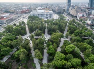 Les construyen plaza para artesanos que vendían en la Alameda Central