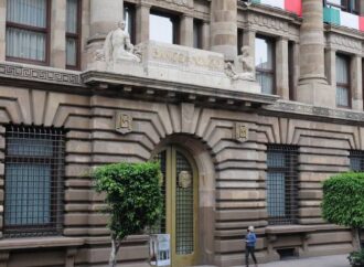 Banxico recorta la tasa interés a 10.25%