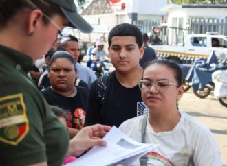 Migrantes prefieren que México los deporte